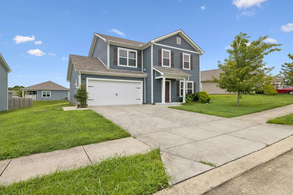 2708 Swarm Court Columbia TN 38401