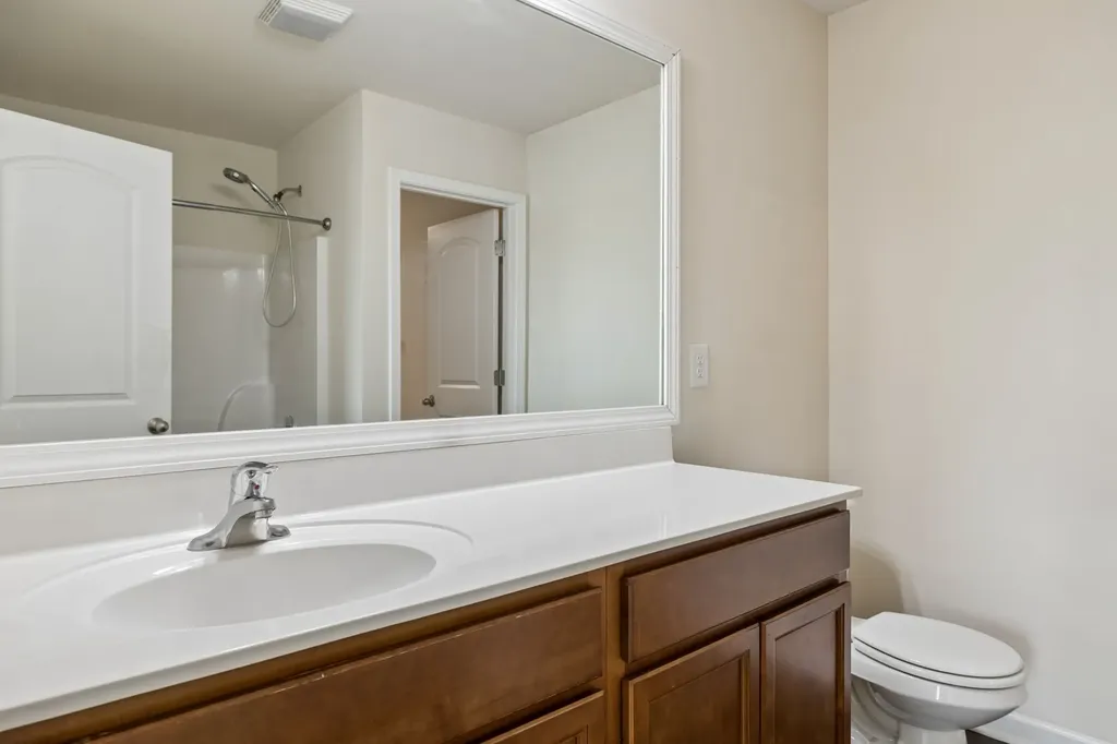 2708 Swarm Court Columbia TN 38401