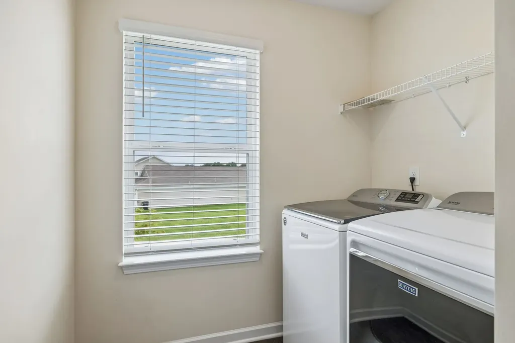 2708 Swarm Court Columbia TN 38401