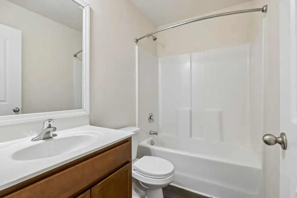 2708 Swarm Court Columbia TN 38401