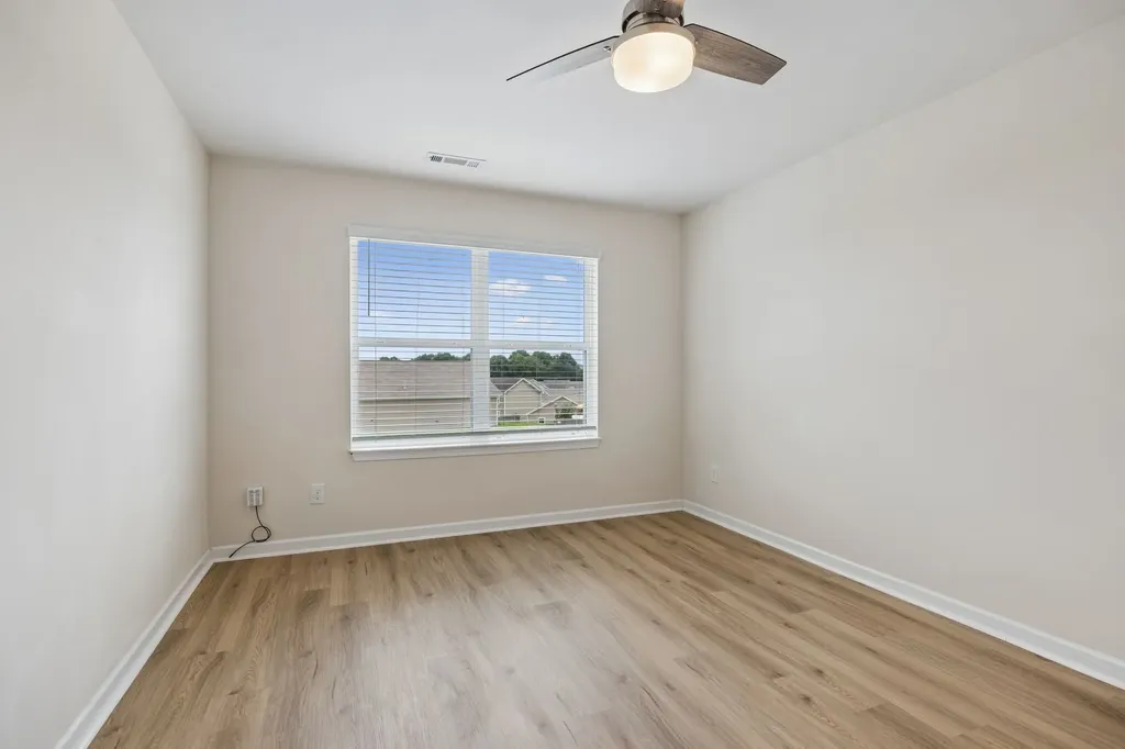 2708 Swarm Court Columbia TN 38401
