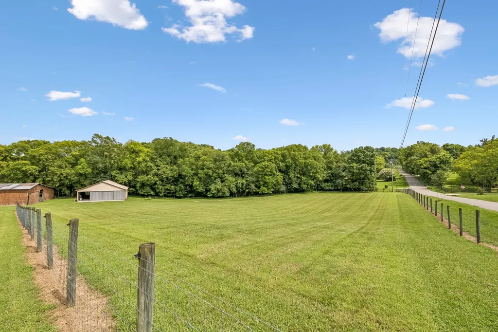 1212 Rambo Hollow Road Lewisburg TN 37091