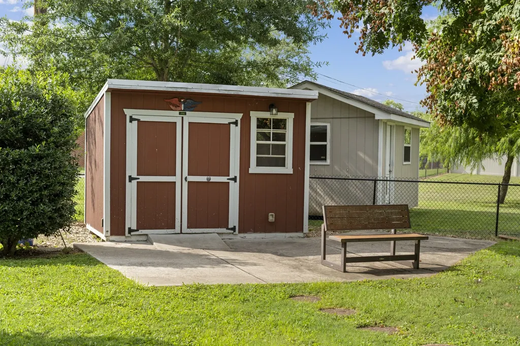 131 Rebecca Drive Hendersonville TN 37075