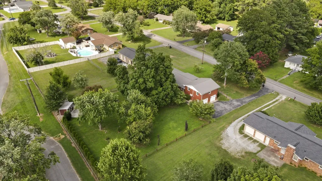 131 Rebecca Drive Hendersonville TN 37075