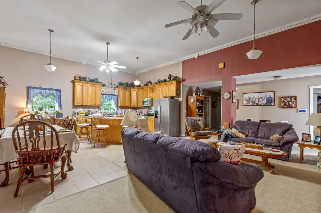7055 Mooneyham Lonewood Road Spencer TN 38585