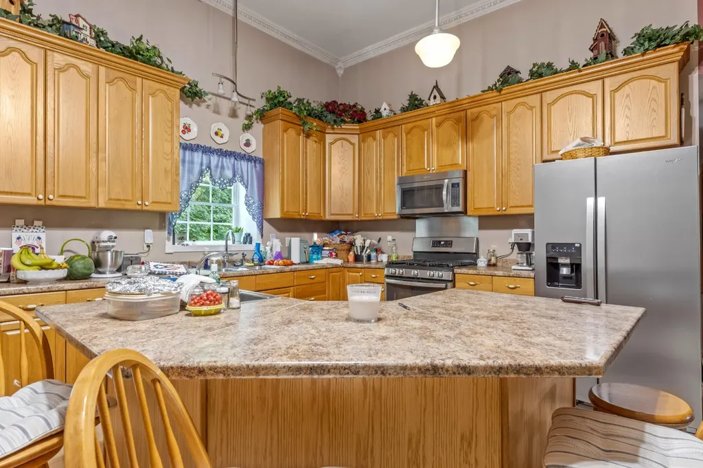 7055 Mooneyham Lonewood Road Spencer TN 38585