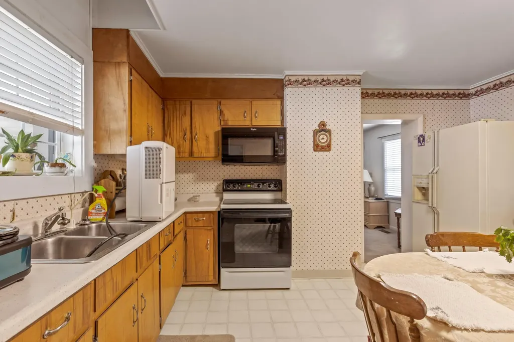 7055 Mooneyham Lonewood Road Spencer TN 38585