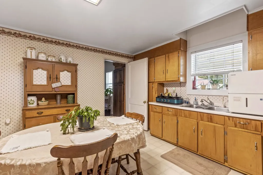 7055 Mooneyham Lonewood Road Spencer TN 38585