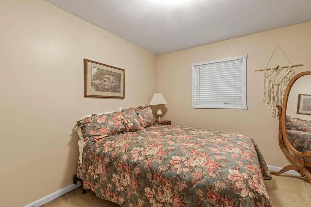7055 Mooneyham Lonewood Road Spencer TN 38585
