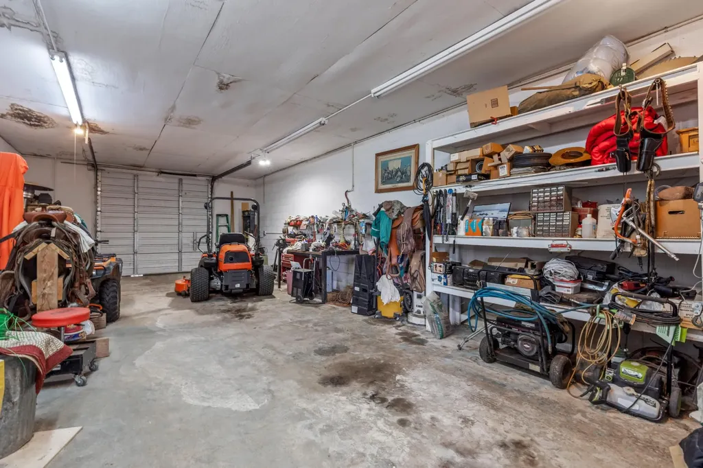 7055 Mooneyham Lonewood Road Spencer TN 38585