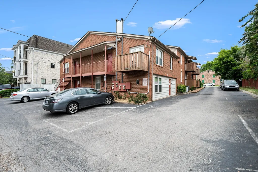 2122 Acklen Avenue Nashville TN 37212