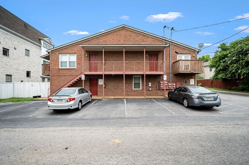 2122 Acklen Avenue Nashville TN 37212