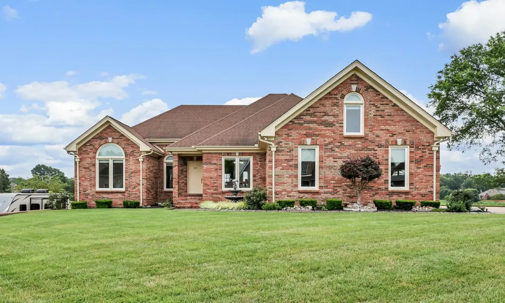 4267 N Woodstock Drive Clarksville TN 37040