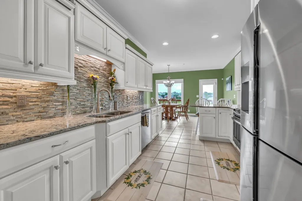 4267 N Woodstock Drive Clarksville TN 37040