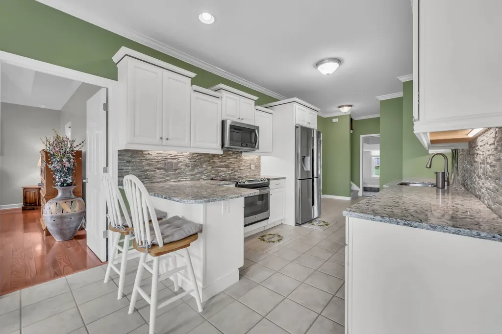 4267 N Woodstock Drive Clarksville TN 37040