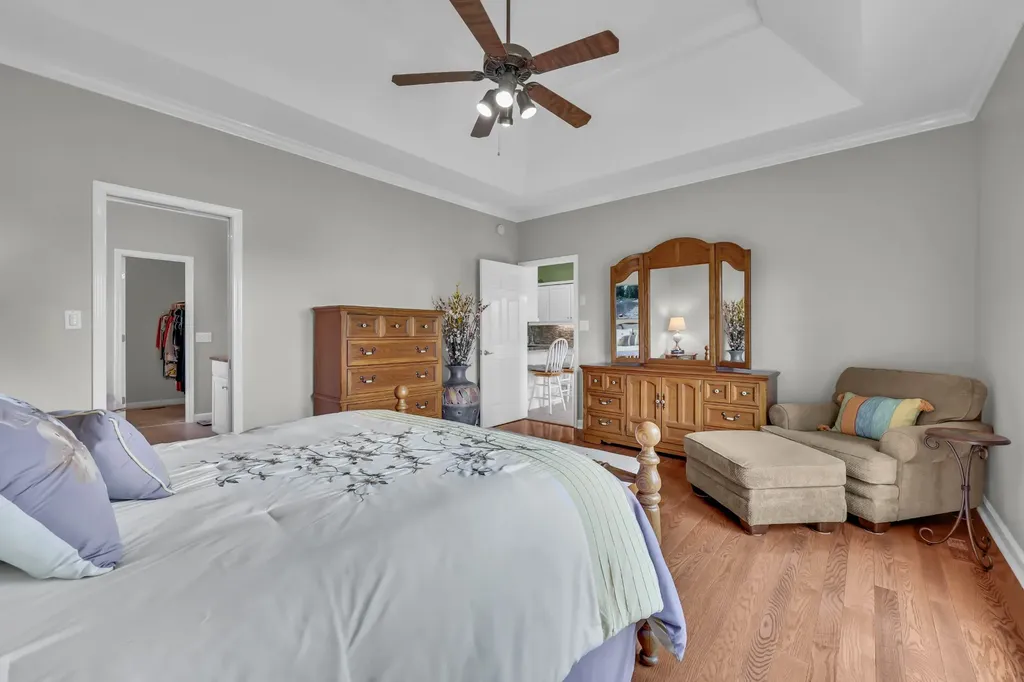 4267 N Woodstock Drive Clarksville TN 37040