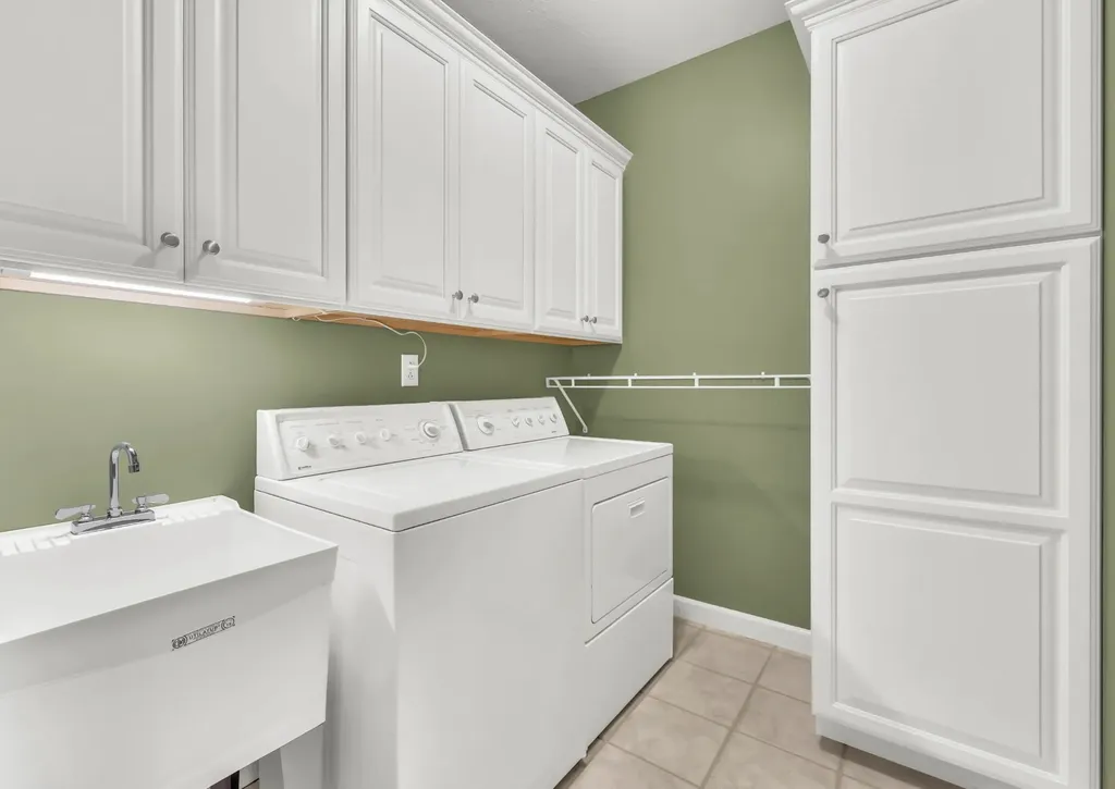 4267 N Woodstock Drive Clarksville TN 37040