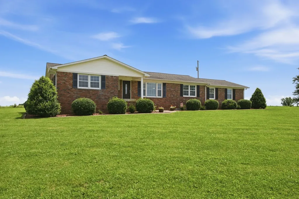 198 Game Ridge Road Smithville TN 37166