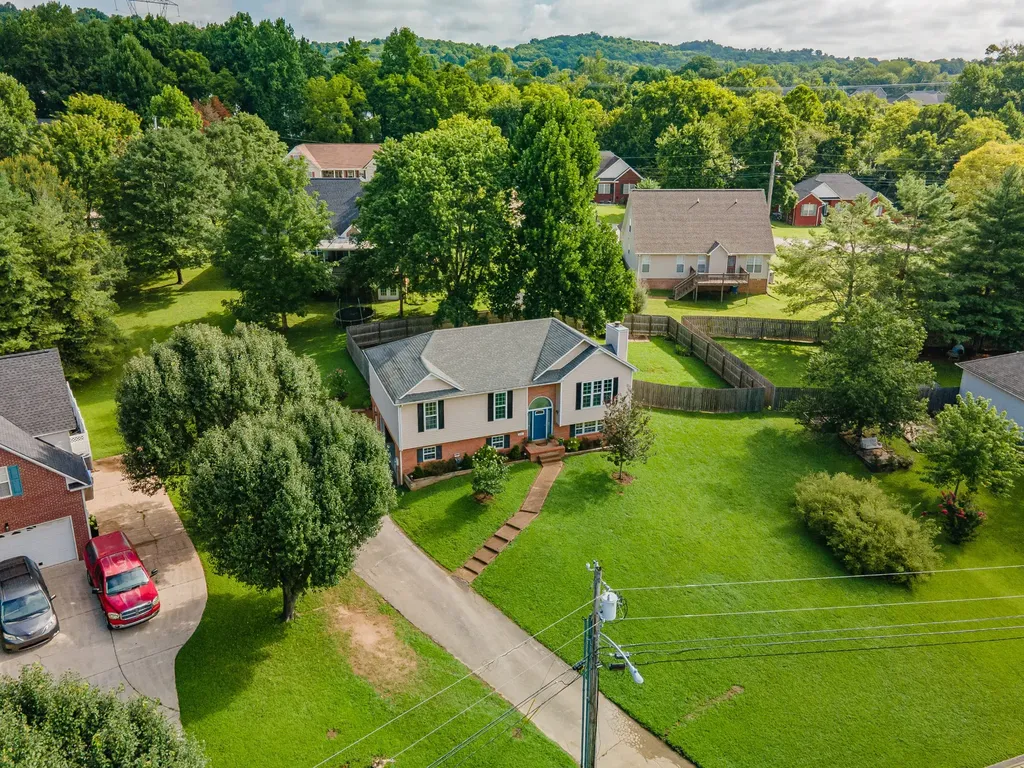 107 Timberland Drive Columbia TN 38401