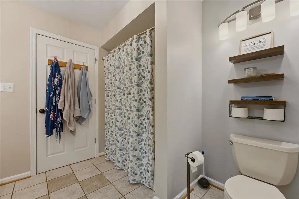 214 Cullum Avenue Dickson TN 37055