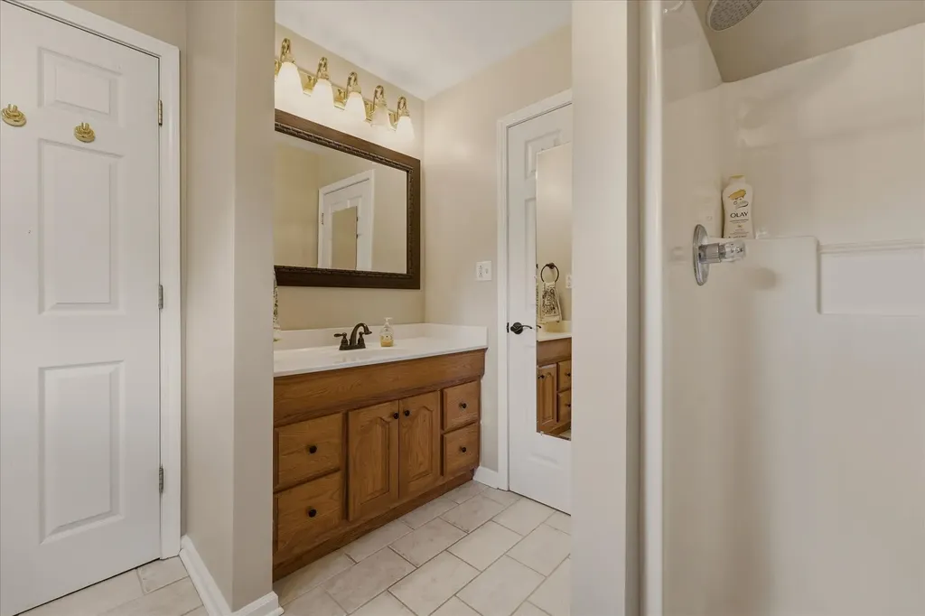 214 Cullum Avenue Dickson TN 37055