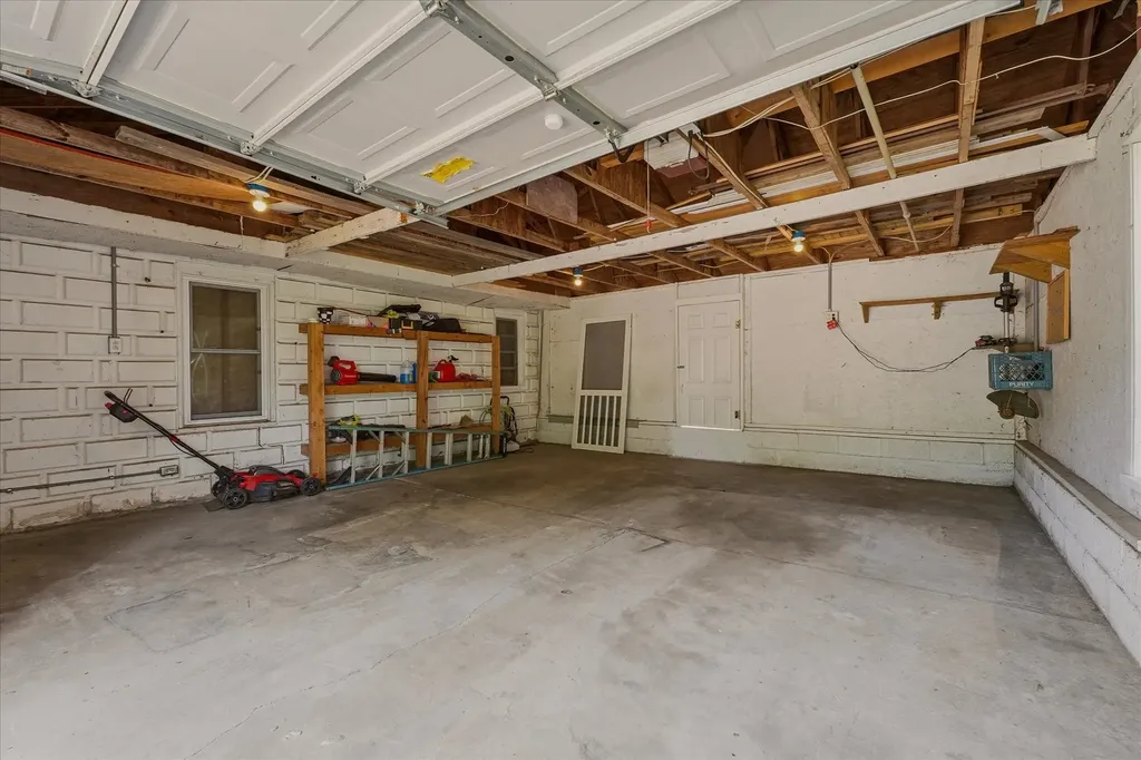 214 Cullum Avenue Dickson TN 37055