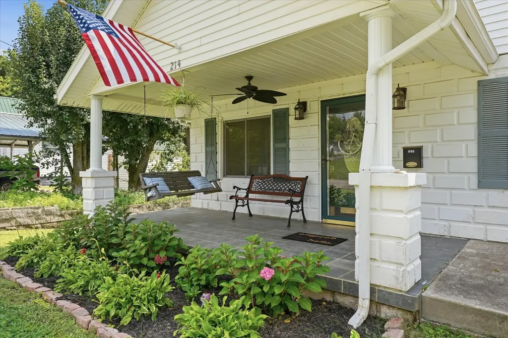 214 Cullum Avenue Dickson TN 37055