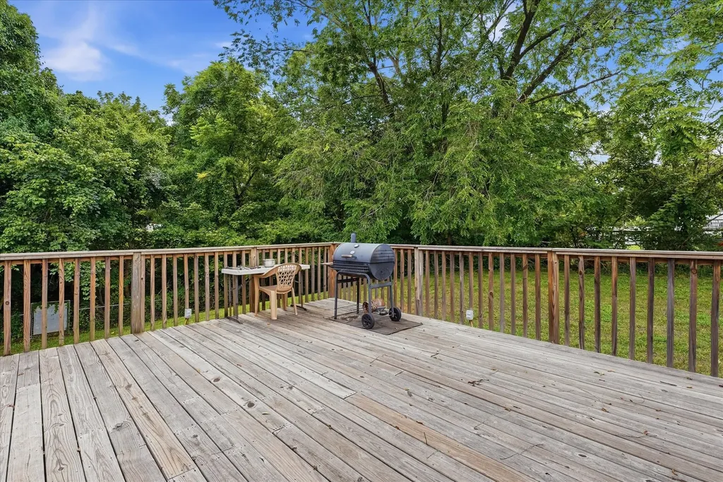 214 Cullum Avenue Dickson TN 37055