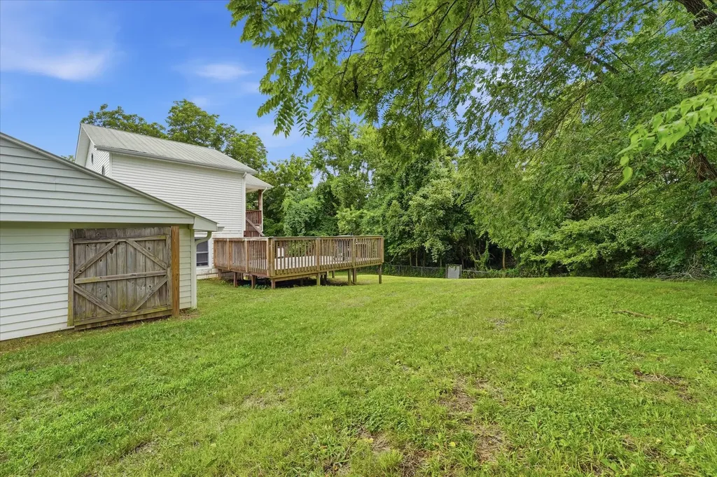 214 Cullum Avenue Dickson TN 37055