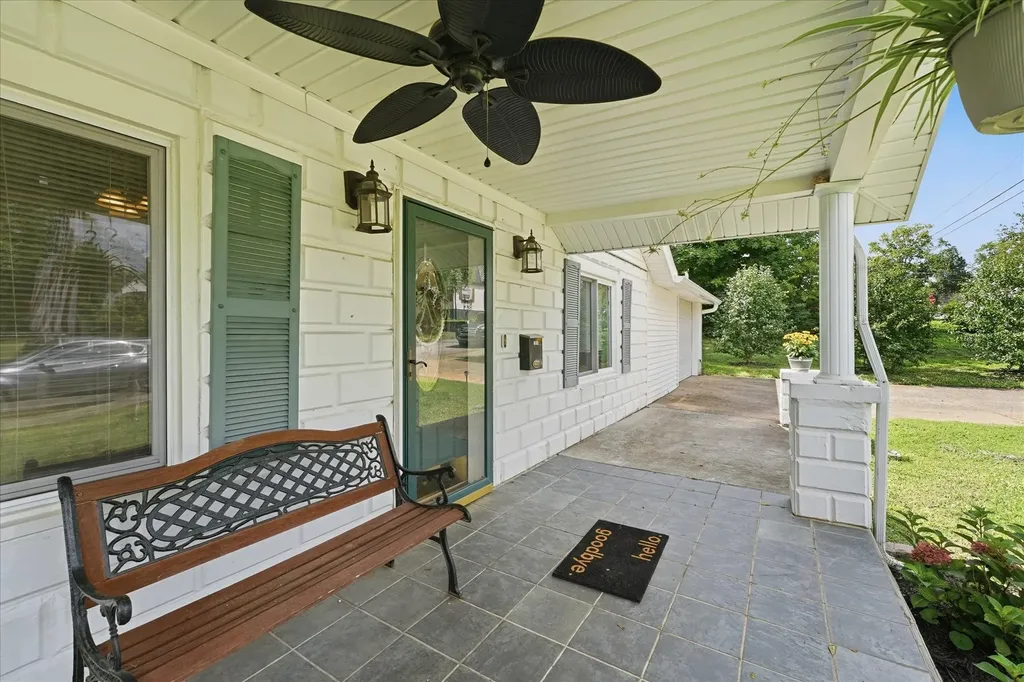 214 Cullum Avenue Dickson TN 37055