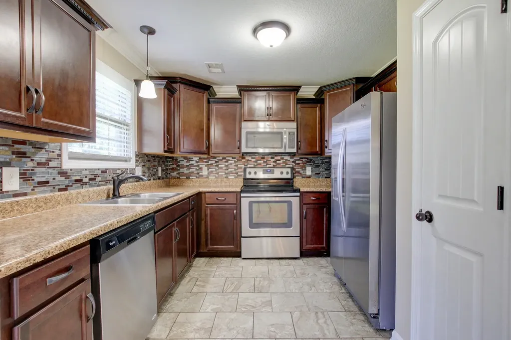 3694 Nadia Drive Clarksville TN 37040