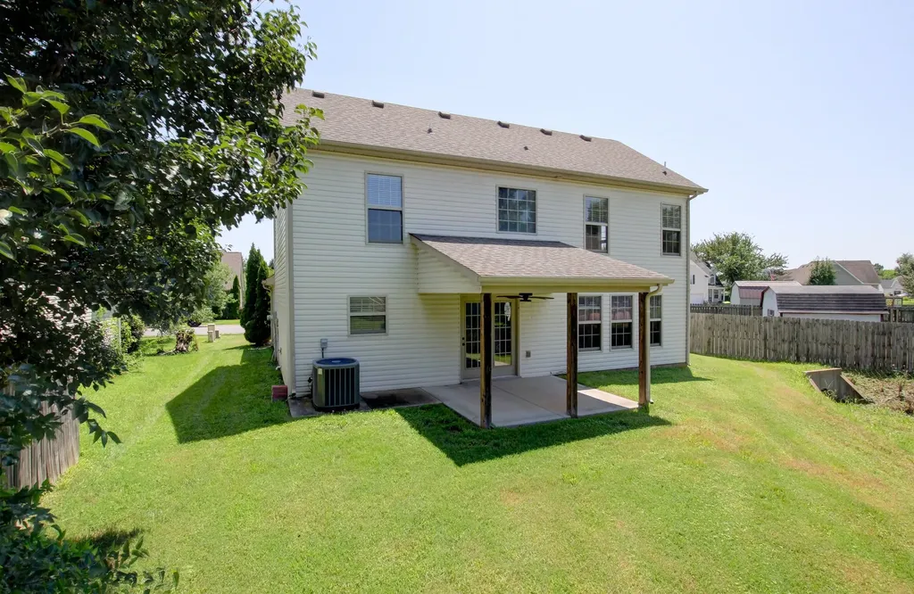 3694 Nadia Drive Clarksville TN 37040