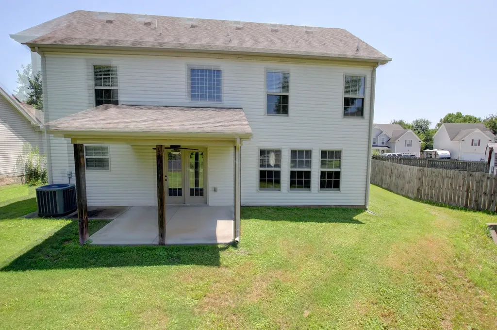 3694 Nadia Drive Clarksville TN 37040