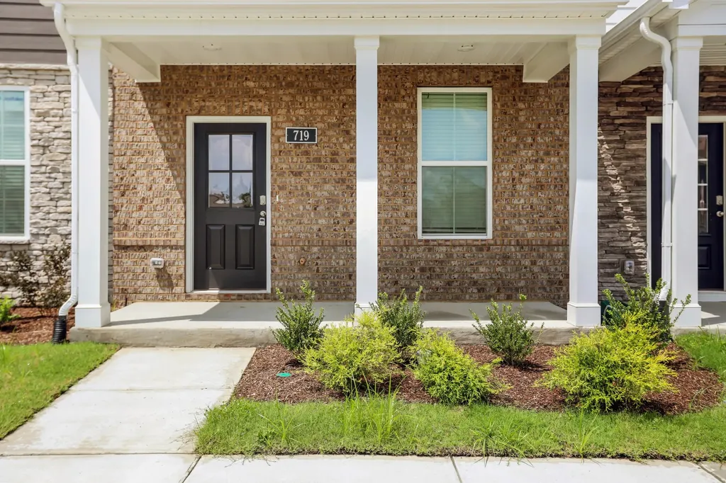 719 Ashbrook Drive Lebanon TN 37087