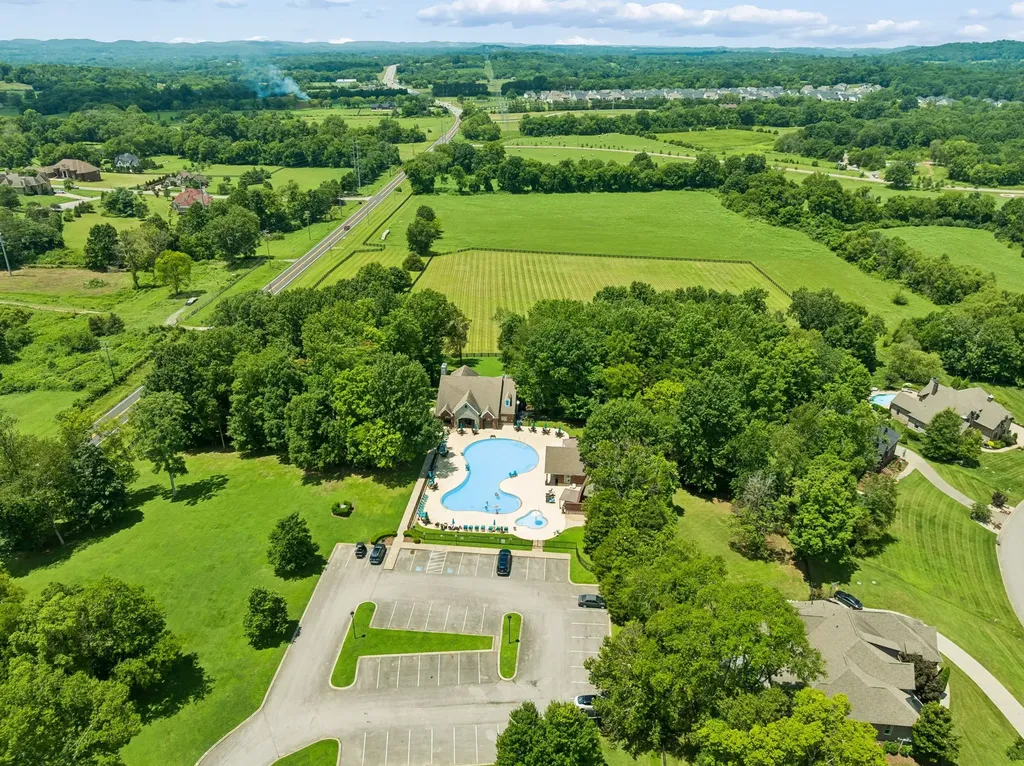 4770 Woodrow Place Arrington TN 37014