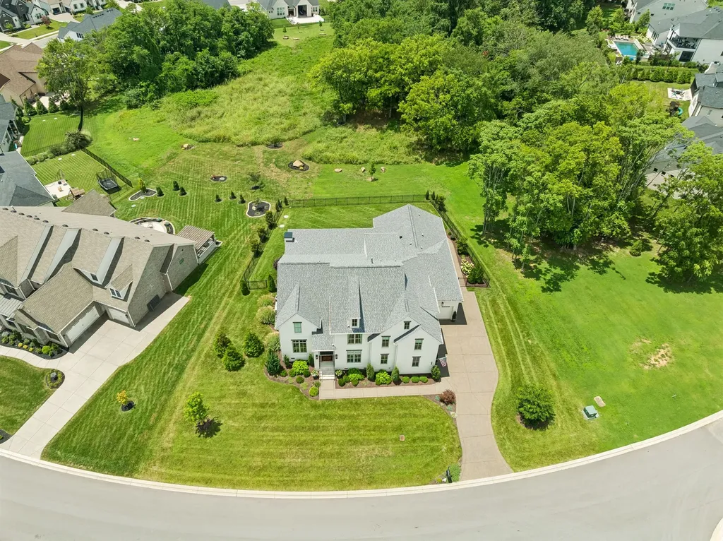 4770 Woodrow Place Arrington TN 37014