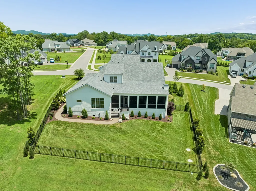 4770 Woodrow Place Arrington TN 37014
