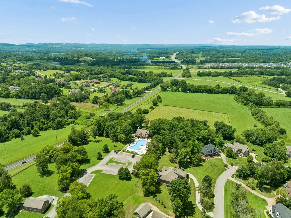 4770 Woodrow Place Arrington TN 37014