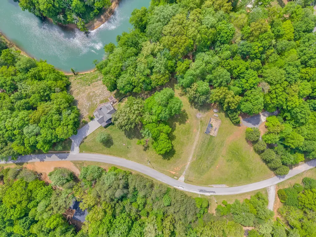 136 Rocky River Shores Drive Rock Island TN 38581