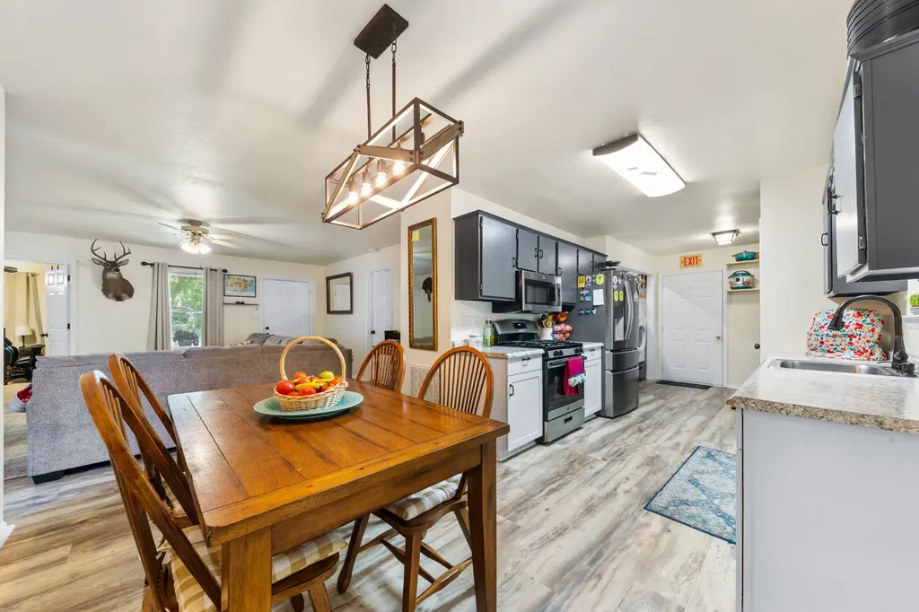 514 Winning Drive Columbia TN 38401