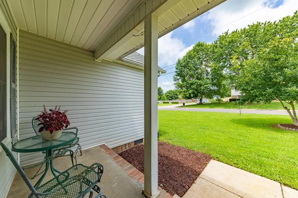 514 Winning Drive Columbia TN 38401