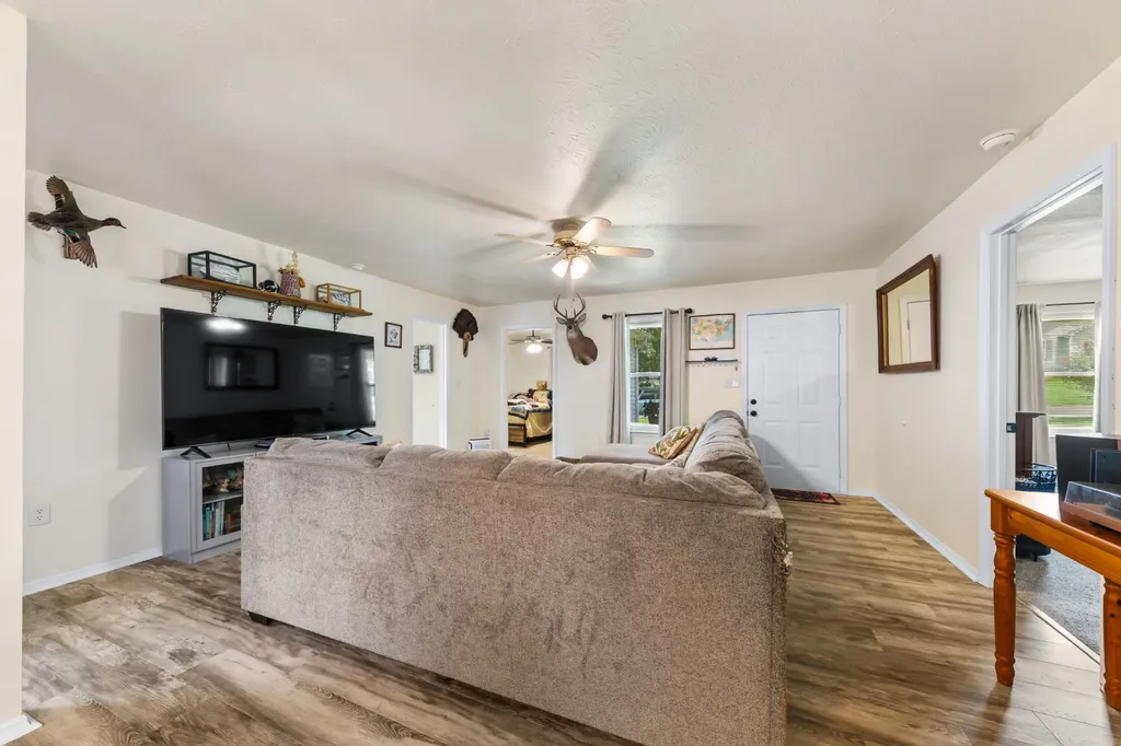 514 Winning Drive Columbia TN 38401