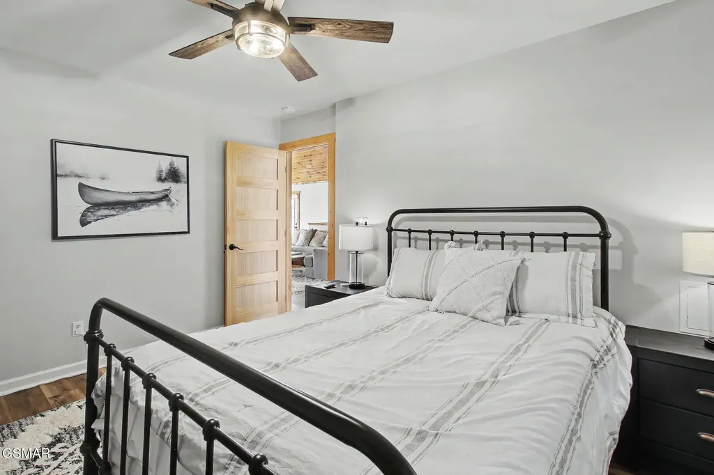 1820 Harbor Hills Lane Dandridge TN 37725