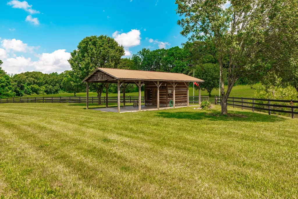 0 New Hall Road Greenbrier TN 37073
