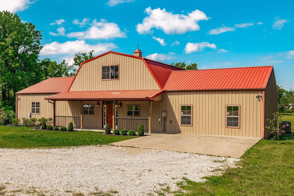 2726 New Hall Road Greenbrier TN 37073