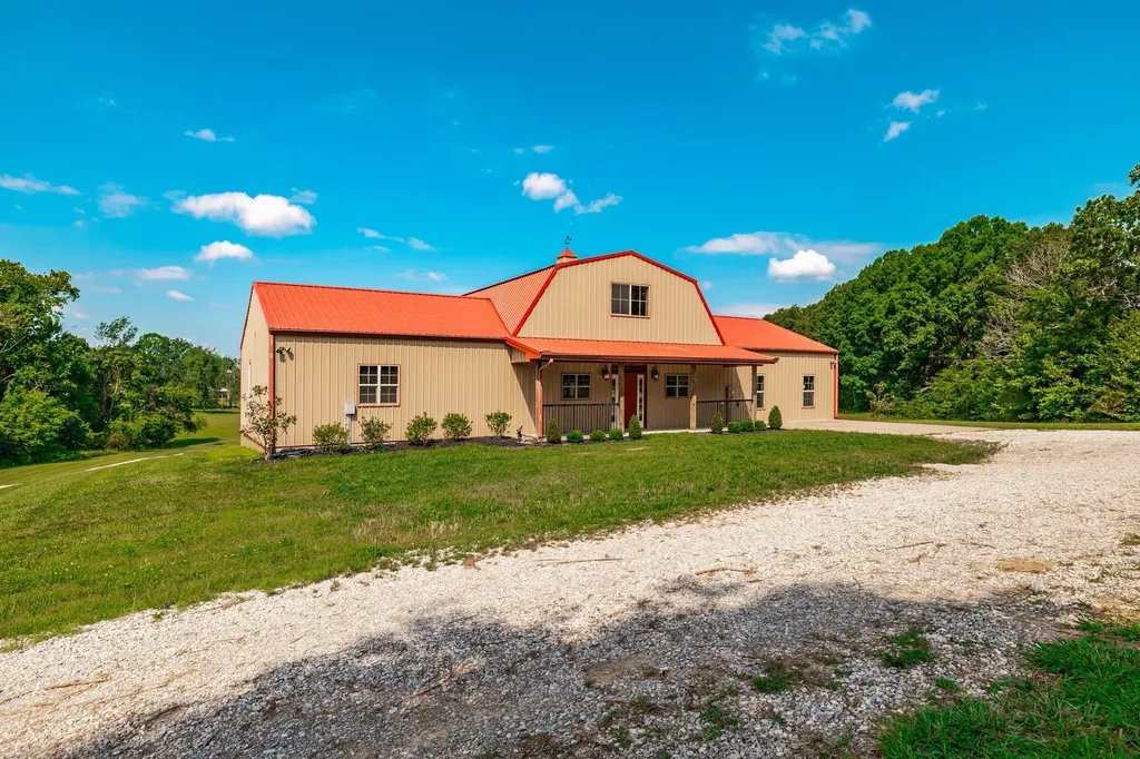 2726 New Hall Road Greenbrier TN 37073