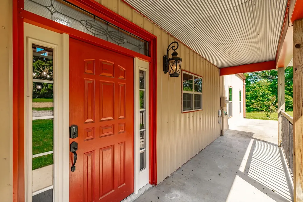 2726 New Hall Road Greenbrier TN 37073