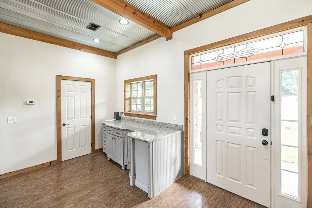 2726 New Hall Road Greenbrier TN 37073
