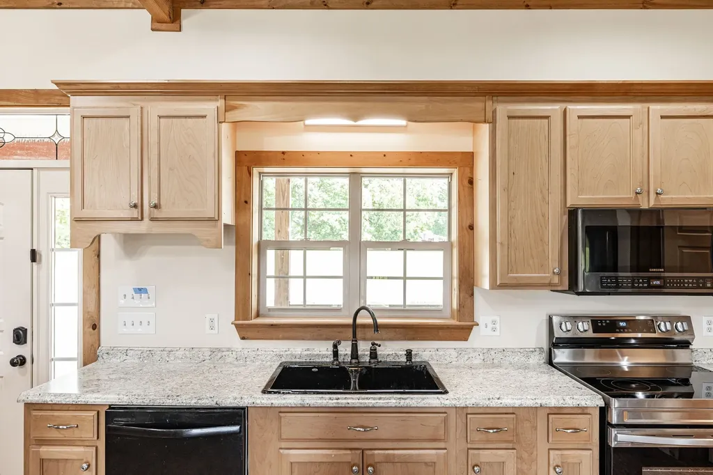 2726 New Hall Road Greenbrier TN 37073