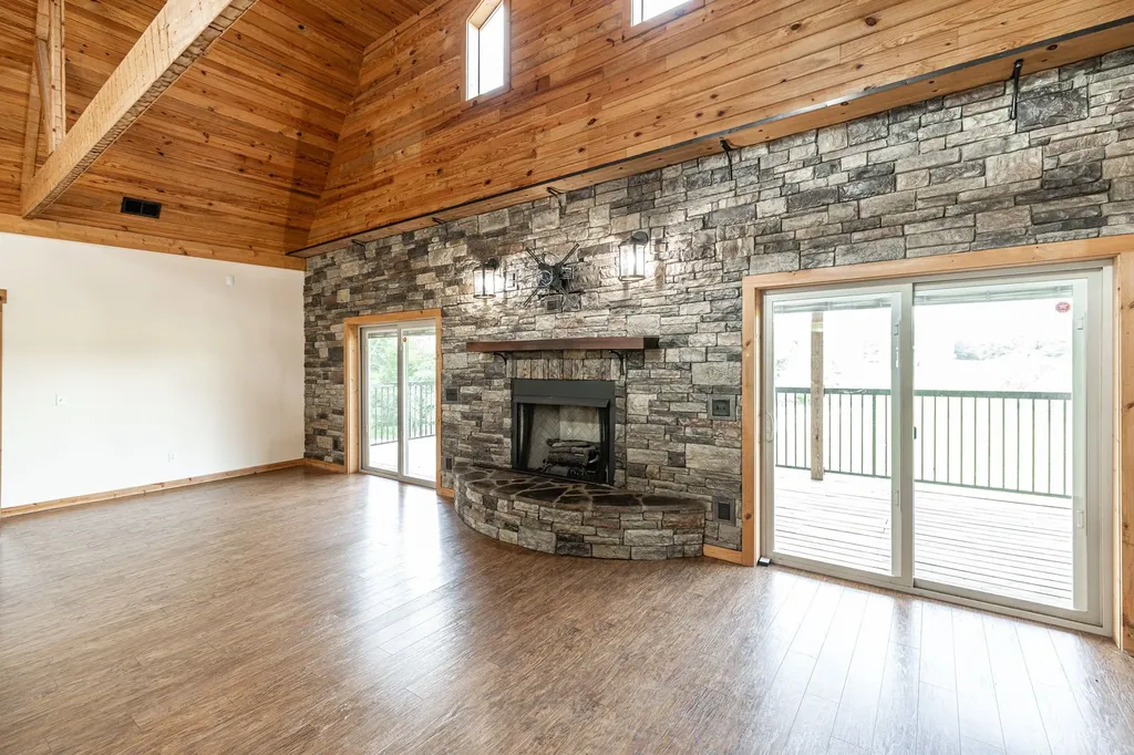2726 New Hall Road Greenbrier TN 37073